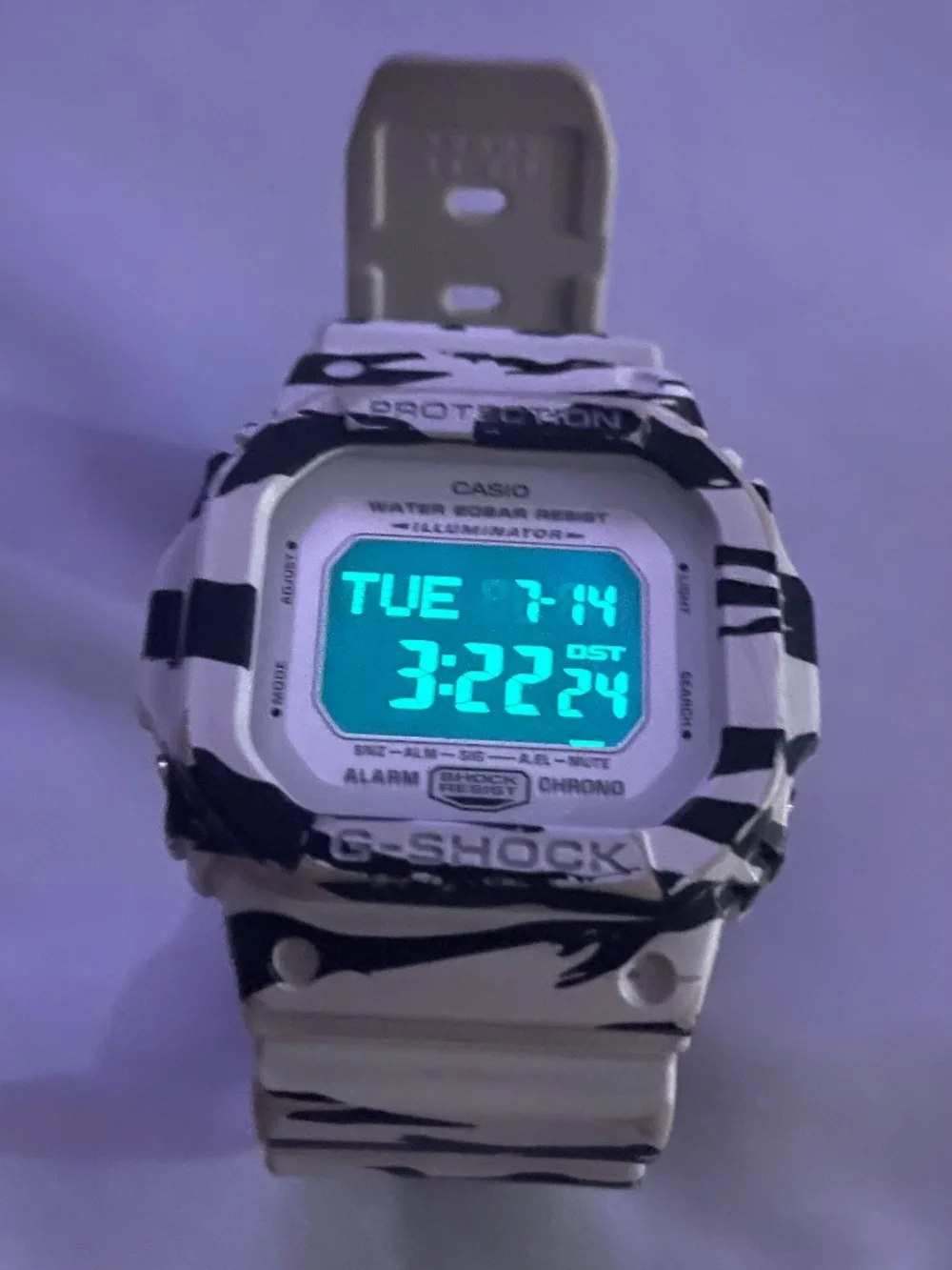 Rare Casio G-Shock DW-D5600BW Zebra Camo Watch